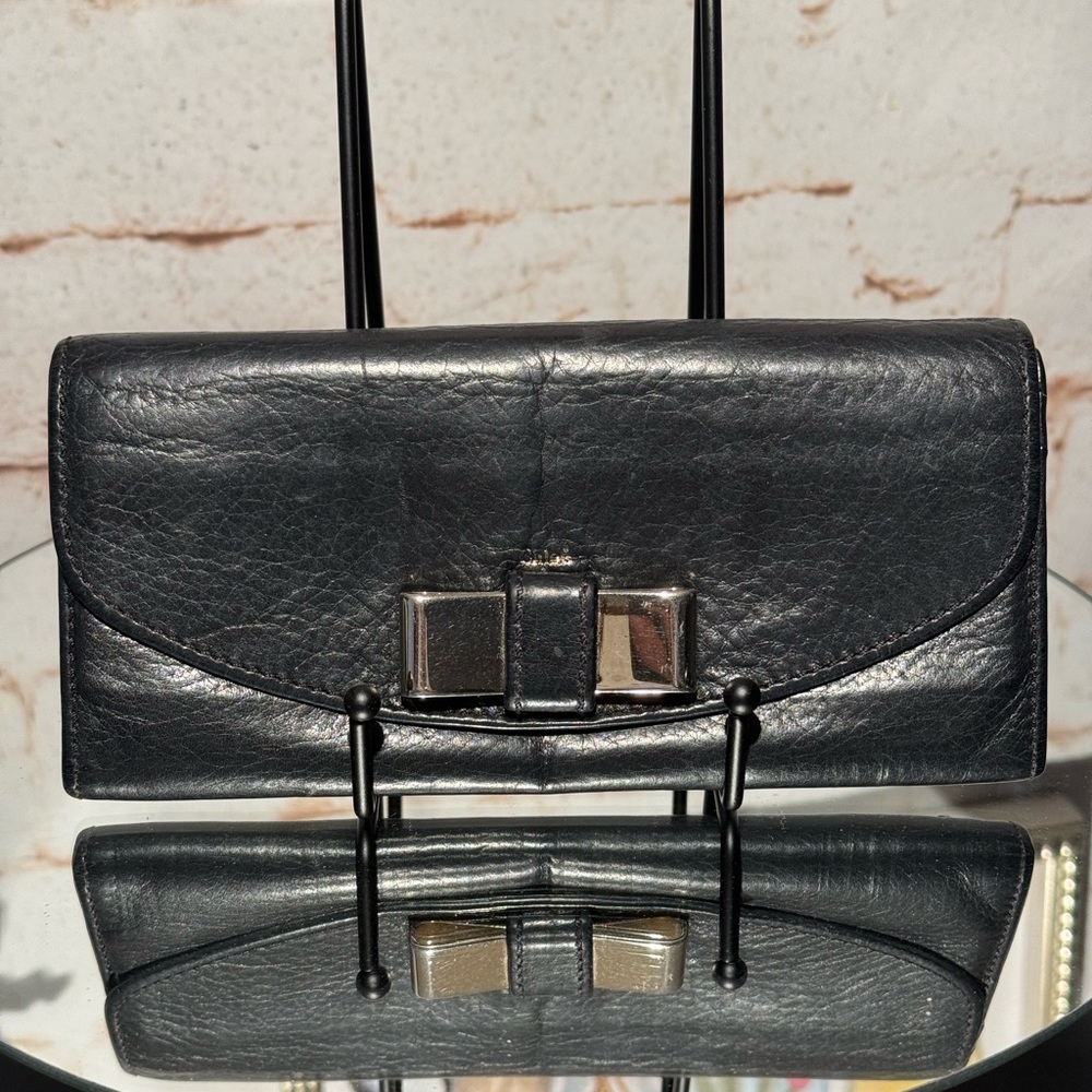 Chloe Black Leather Wallet Authentic Snap Closure w/Box
